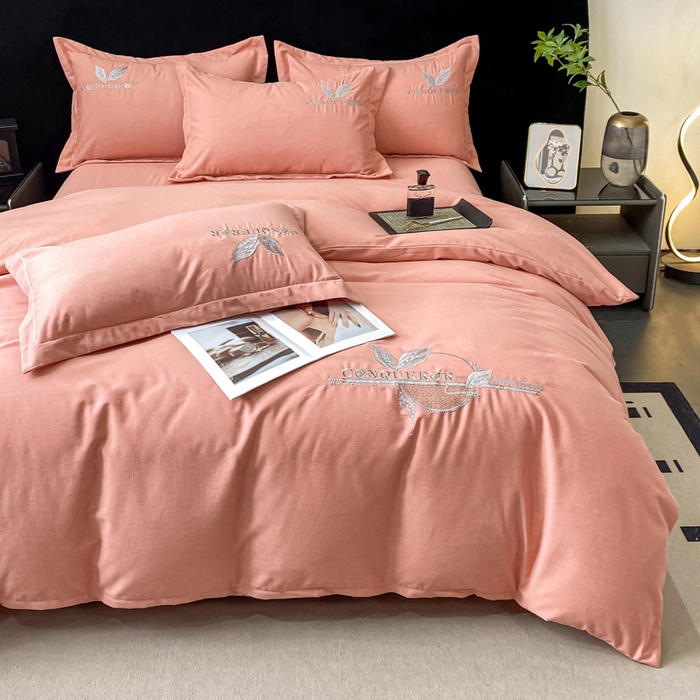 91家纺网 家纺一手货源 找家纺 昊翔家纺 2025新款全棉磨毛绣花四件套叶之秋-粉玉