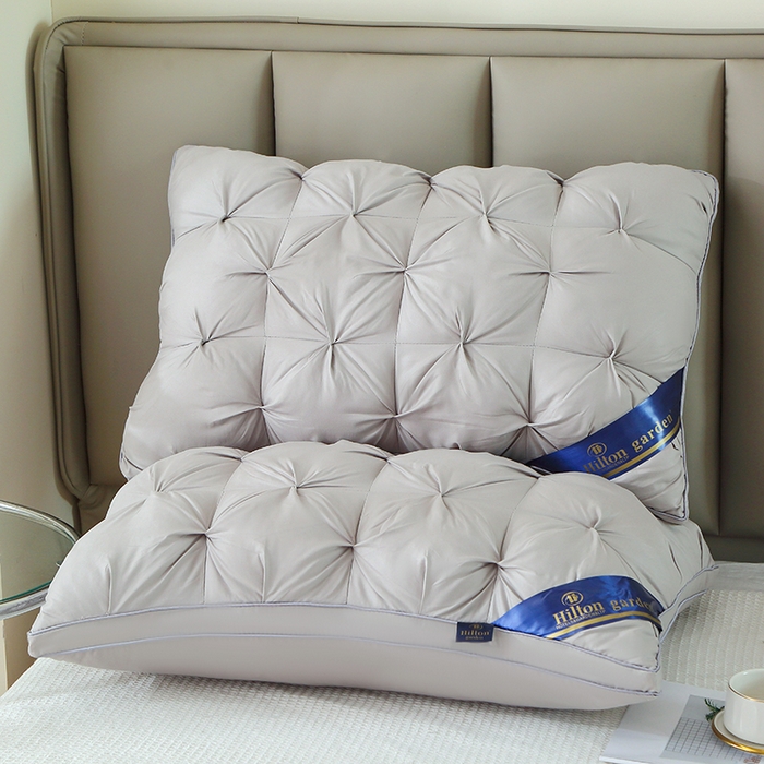 91家纺网 家纺一手货源 找家纺 2024新款扭花枕头枕芯深灰