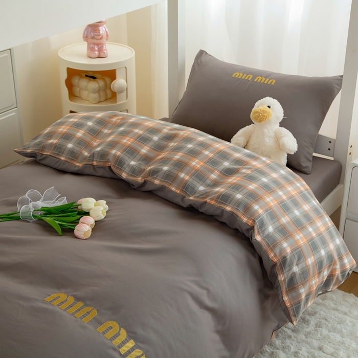 91家纺网 家纺一手货源 找家纺 富宁家纺 2025新款亲肤磨毛学生三件套学生床场景二-青春格子 灰色