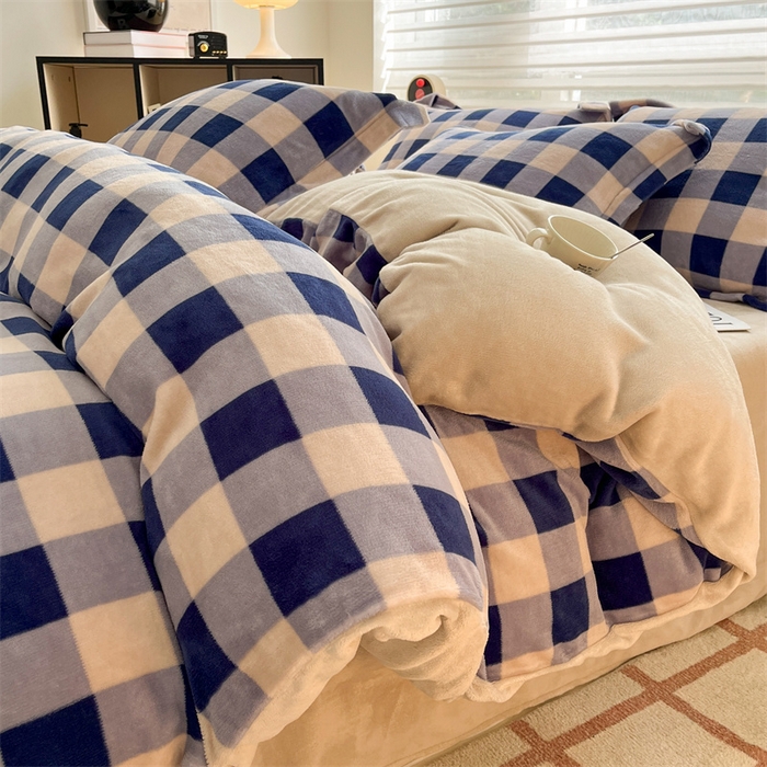 91家纺网 家纺一手货源 找家纺 启程家纺 2024新款无印风A类牛奶绒四件套 大格子-蓝灰