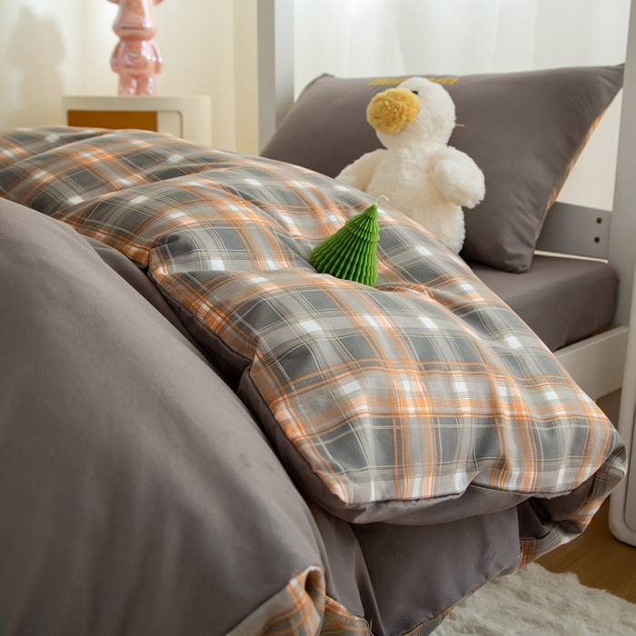 91家纺网 家纺一手货源 找家纺 富宁家纺 2025新款亲肤磨毛学生三件套学生床场景二-青春格子 灰色