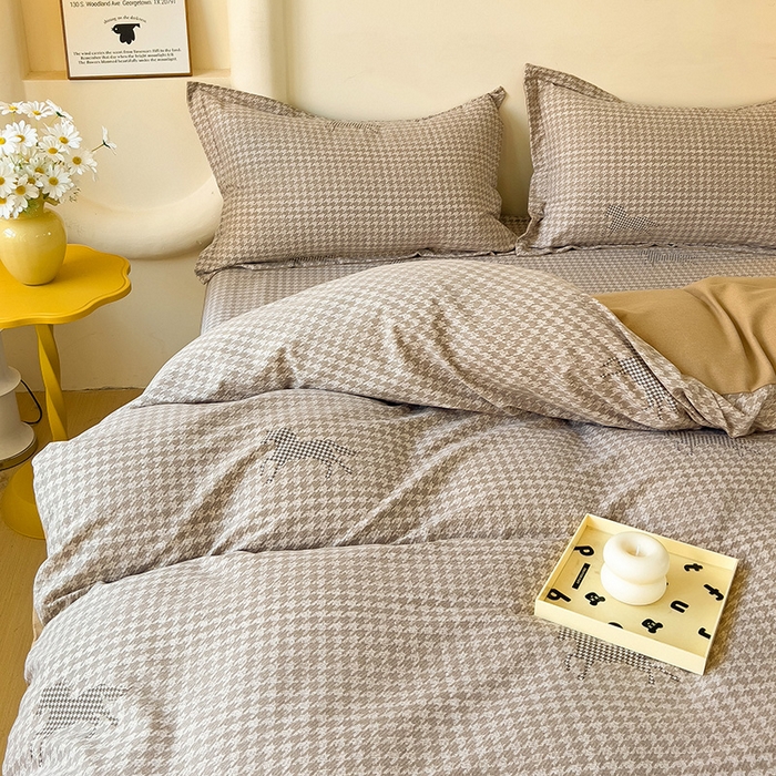 91家纺网 家纺一手货源 找家纺 2024新款全棉印花磨毛系列四件套 摩卡棕