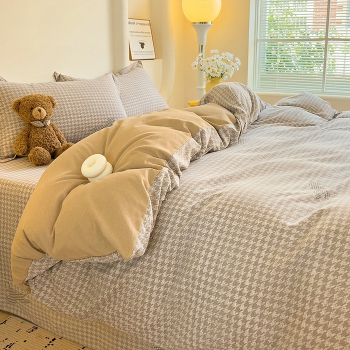 91家纺网 家纺一手货源 找家纺 2024新款全棉印花磨毛系列四件套 摩卡棕