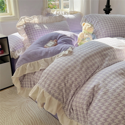 桃子家居 2024新款A类高克重230克3D立体雕花烂花提花千鸟格少女花边款简单款牛奶绒四件套 绒花边烂花-千鸟格浅紫