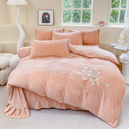 91家纺网 家纺一手货源 找家纺 （总）慕克斯 2024新款绒四件套-郁金香