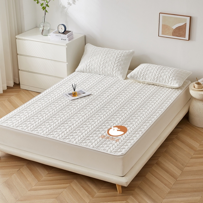 91家纺网 家纺一手货源 找家纺 2024新款水洗棉羊毛床褥大床款-富贵竹系列 富贵竹-白