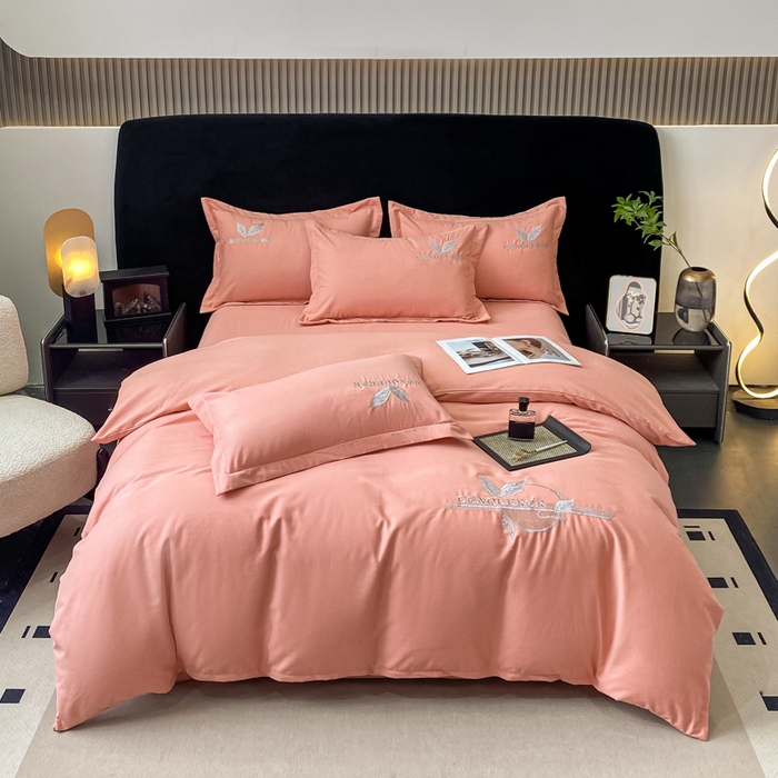 91家纺网 家纺一手货源 找家纺 昊翔家纺 2025新款全棉磨毛绣花四件套叶之秋-粉玉