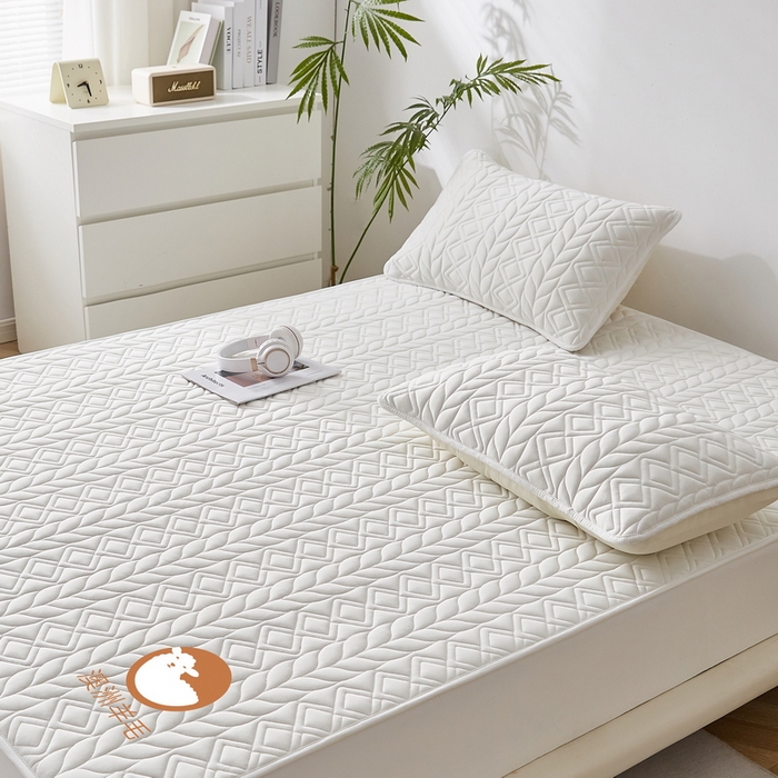 91家纺网 家纺一手货源 找家纺 卡派 2024新款大床款羊毛床笠-富贵竹 富贵竹-白