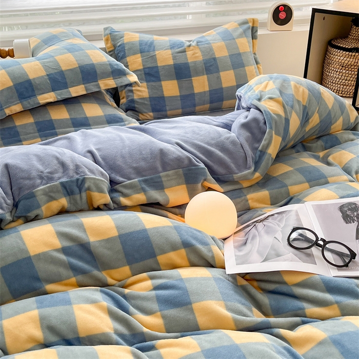 91家纺网 家纺一手货源 找家纺 启程家纺 2024新款无印风A类牛奶绒四件套 大格子-蓝黄