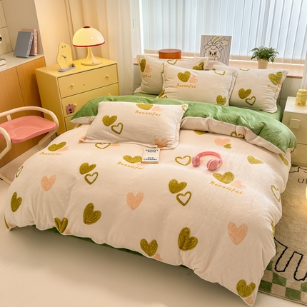 德比尔斯  2025新款7斤重印花牛奶绒四件套爆款 绿爱心