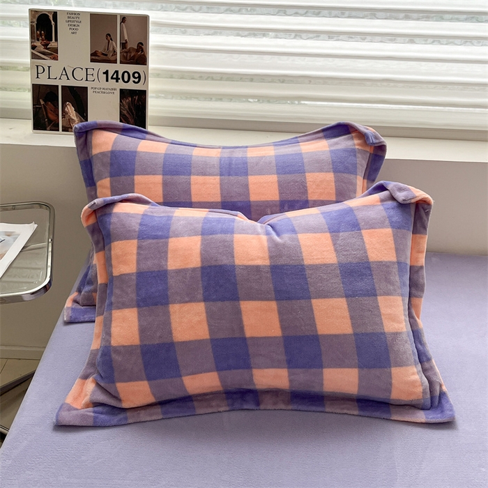 91家纺网 家纺一手货源 找家纺 启程家纺 2024新款无印风A类牛奶绒四件套 大格子-紫粉