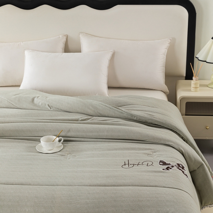 91家纺网 家纺一手货源 找家纺 （总）爱宝被业 2024新款糯糯棉绣花纤维被