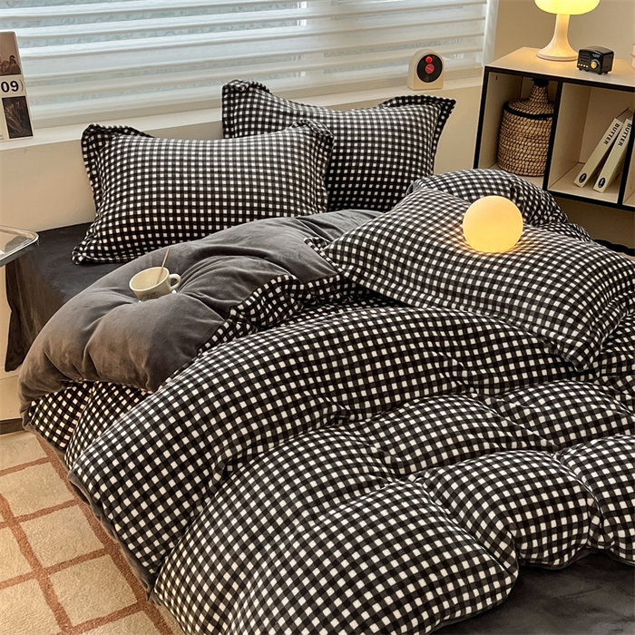 91家纺网 家纺一手货源 找家纺 启程家纺 2024新款无印风A类牛奶绒四件套 小格子-深灰