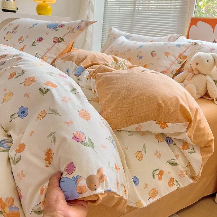 91家纺网 家纺一手货源 找家纺 2024新款全棉印花磨毛系列四件套 小兔庄园