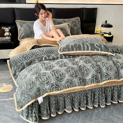 91家纺网 家纺一手货源 找家纺 （总）望淮家纺 2025新款8D雕花牛奶绒四件套