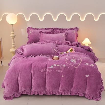 91家纺网 家纺一手货源 找家纺 （总）梦之星 2025新款230g高克重刺绣花边牛奶绒四件套