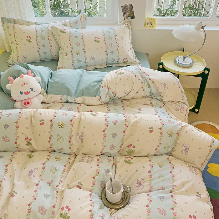 91家纺网 家纺一手货源 找家纺 2024新款全棉印花磨毛系列四件套 花花仙兔