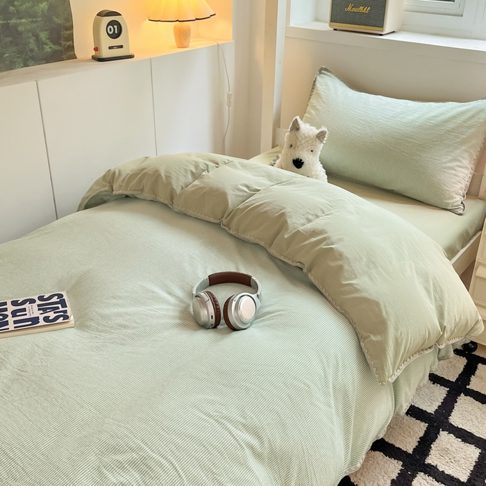 91家纺网 家纺一手货源 找家纺 吉象家纺 2025新款全棉水洗棉三角针学生三件套四件套 秘境-浅绿