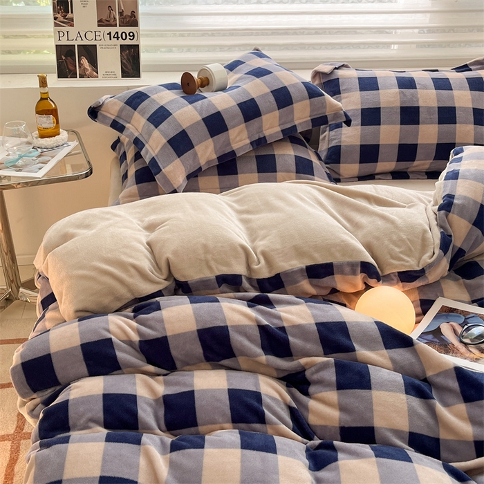 91家纺网 家纺一手货源 找家纺 启程家纺 2024新款无印风A类牛奶绒四件套 大格子-蓝灰