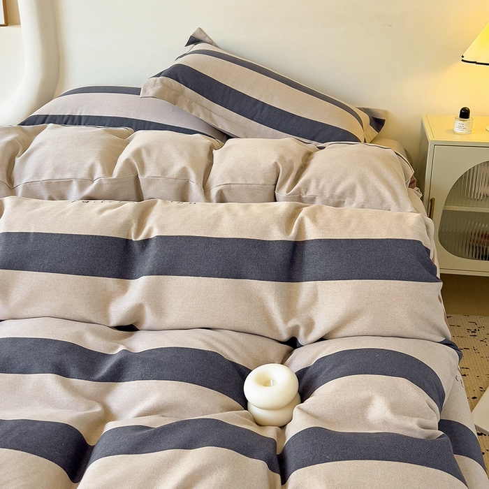 91家纺网 家纺一手货源 找家纺 2024新款全棉印花磨毛系列四件套 诺曼蒂 灰