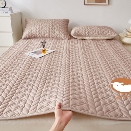 91家纺网 家纺一手货源 找家纺 （总）花言狐语 2025新款水洗棉羊毛床褥大床款 -富贵竹系列