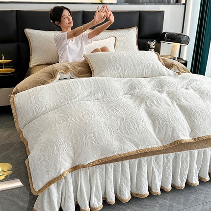91家纺网 家纺一手货源 找家纺 望淮家纺 2025新款8D雕花牛奶绒四件套 挚爱-珍珠白