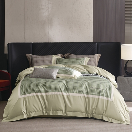 91家纺网 家纺一手货源 找家纺 名品优仓 2024新款高支高密长绒棉数码印花加刺绣拼角款四件套-克鲁亚 克鲁亚-薄荷奶绿