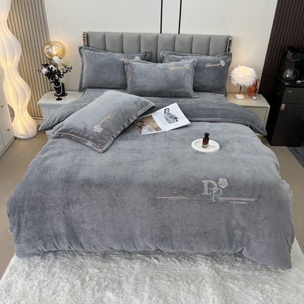 逸林家纺《原希尔顿逸林》 2024新款牛奶绒绣花四件套-可可系列 可可-雅士灰