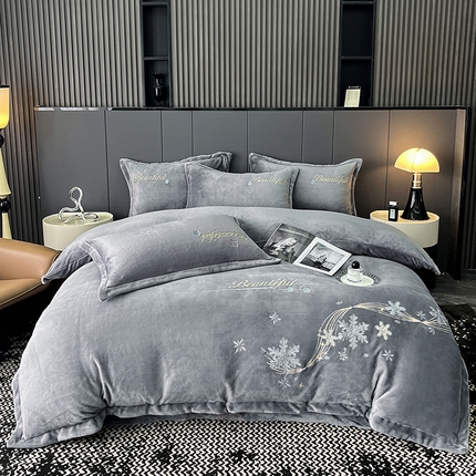 91家纺网 家纺一手货源 找家纺 （总）慕克斯 2024新款宽边牛奶绒四件套