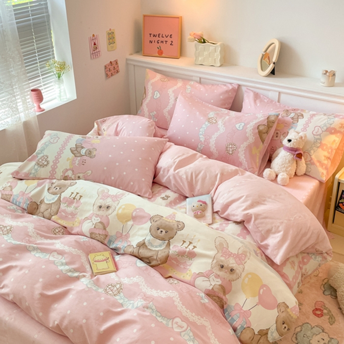 91家纺网 家纺一手货源 找家纺 2024新款全棉舒适印花四件套 气球蛋糕熊