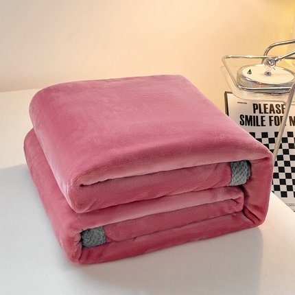 21度C 2024新款牛奶绒纯色320克 加厚多功能菠萝格包边毯 豆沙
