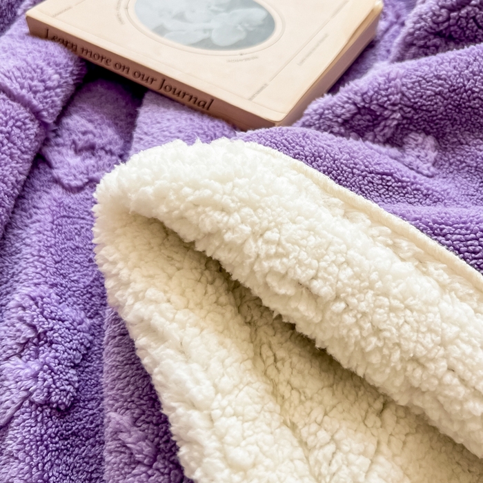 91家纺网 家纺一手货源 找家纺 呗旺鹿 2024新款多巴胺高克重塔芙绒毛毯毯子盖毯 花岛