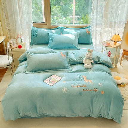 91家纺网 家纺一手货源 找家纺 （总）恋佳居 2025新款牛奶绒180克毛巾绣四件套