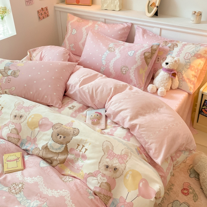 91家纺网 家纺一手货源 找家纺 2024新款全棉舒适印花四件套 气球蛋糕熊