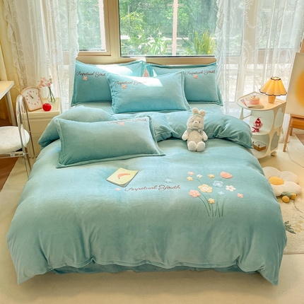 91家纺网 家纺一手货源 找家纺 （总）恋佳居 2025新款牛奶绒180克毛巾绣四件套