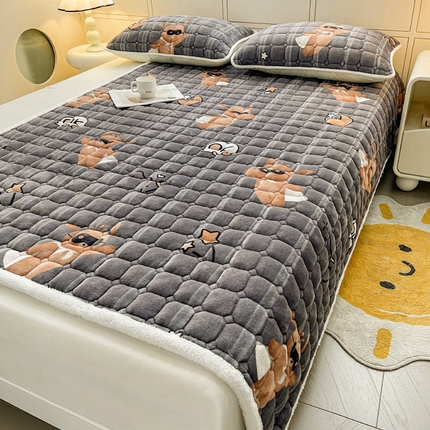 91家纺网 家纺一手货源 找家纺 （总）眠势力 2025新款牛奶绒床垫保暖床褥子夹棉加厚秋冬季印花床护垫