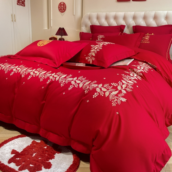 91家纺网 家纺一手货源 找家纺 欧乐蒂 2025新款亲肤棉婚庆刺绣四件套系列 秘密花园