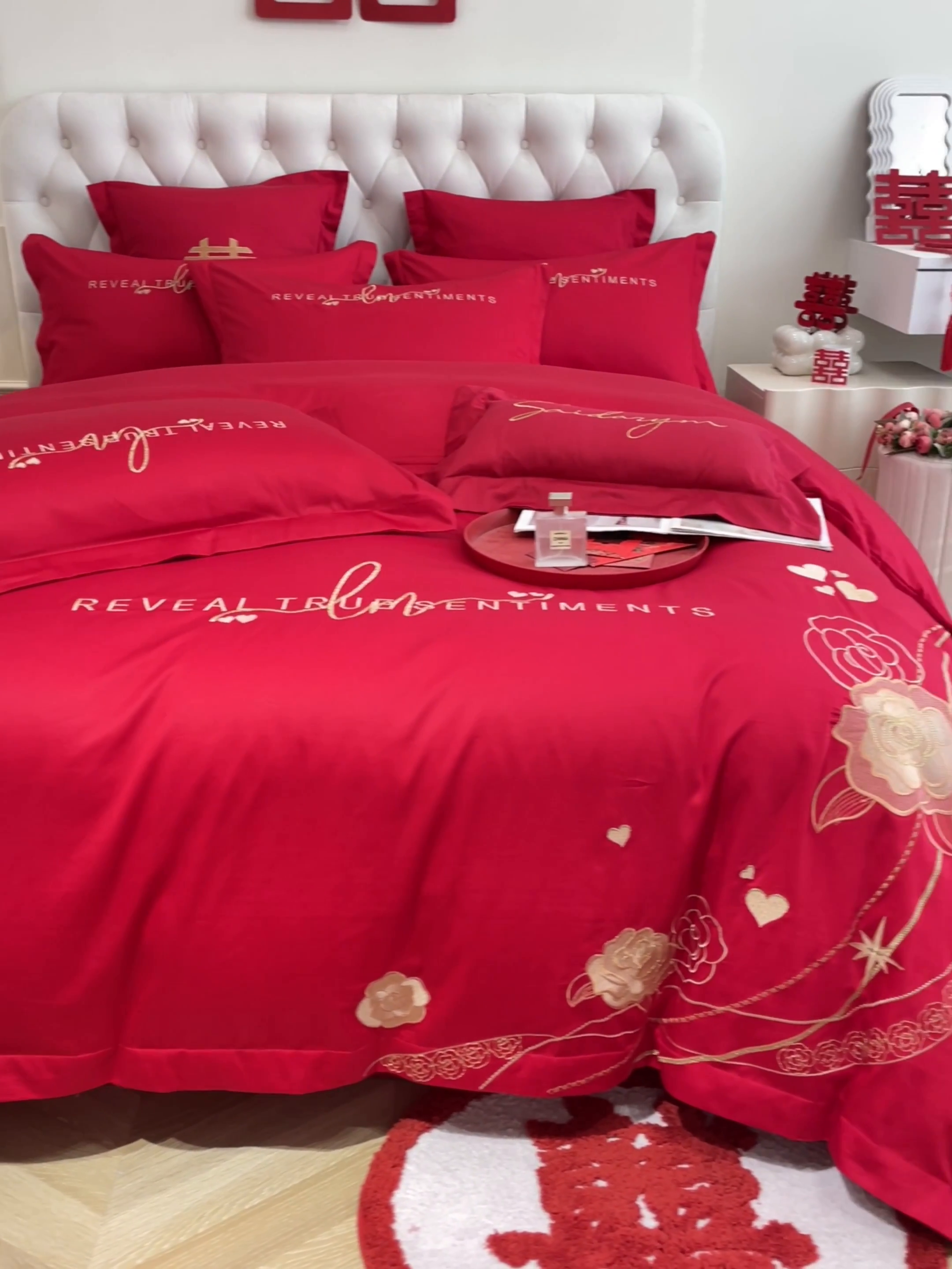 91家纺网 家纺一手货源 找家纺 欧乐蒂 2025新款亲肤棉婚庆刺绣四件套系列 玫瑰爱恋