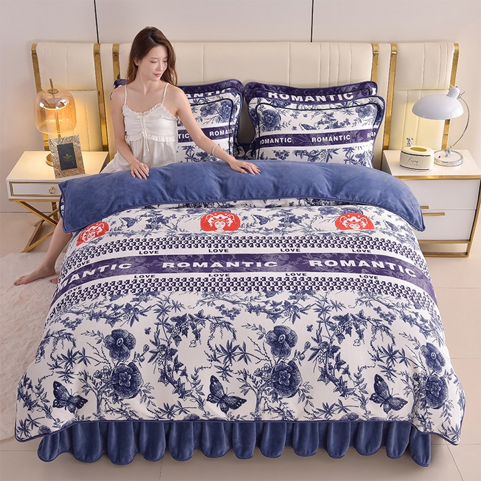 91家纺网 家纺一手货源 找家纺 曼尼家纺2025高克重直播印花床裙款法莱绒金貂珊瑚绒牛奶绒四件套 霸王茶姬