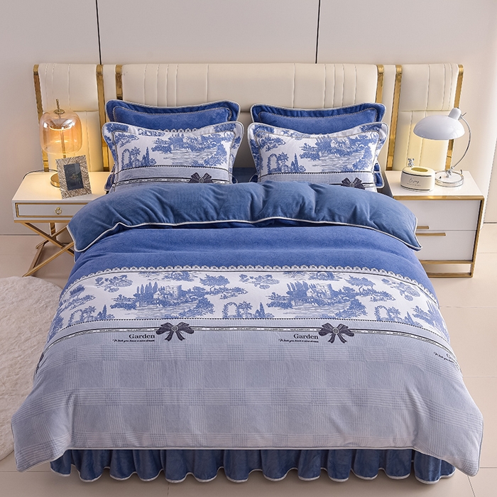 91家纺网 家纺一手货源 找家纺 曼尼家纺2025高克重直播印花床裙款法莱绒金貂珊瑚绒牛奶绒四件套 水墨江南