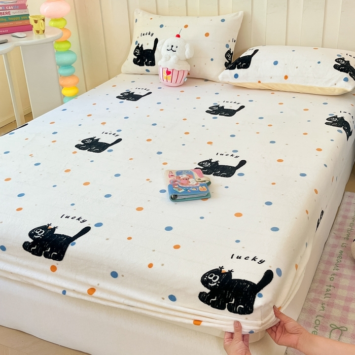 91家纺网 家纺一手货源 找家纺  星座家纺 2025新款小清新牛奶绒单床笠 炫酷小猫