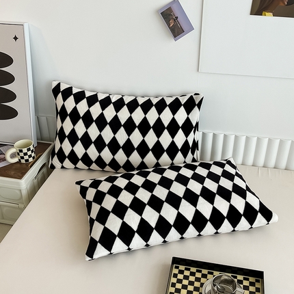 丽涵家纺 2024秋冬新品牛奶绒印花千鸟格单品枕套 菱形格