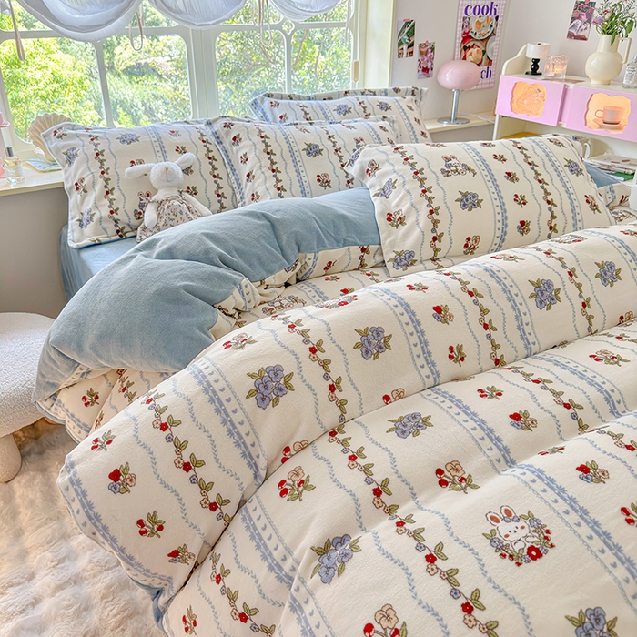 91家纺网 家纺一手货源 找家纺 呗旺鹿 2024新款高克重印花牛奶绒四件套 花间兔