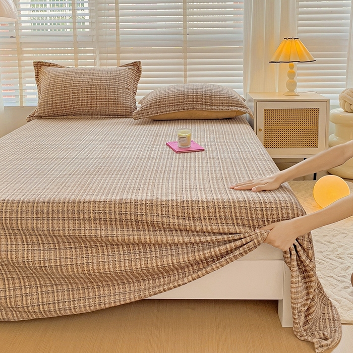 91家纺网 家纺一手货源 找家纺 简一 2024新款牛奶绒无印风ins风方格系列-单枕套 小香风荆棘-浅咖