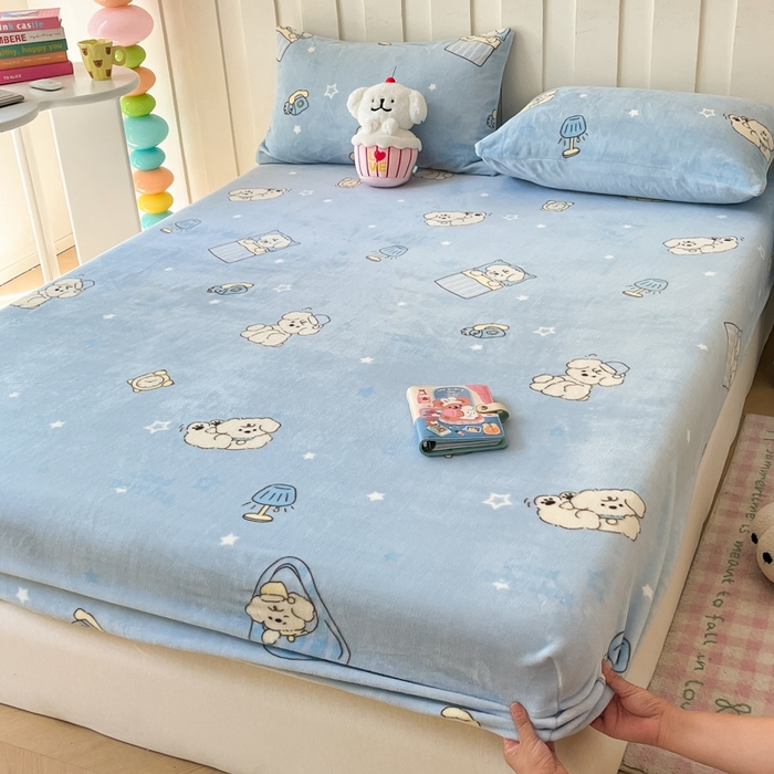 91家纺网 家纺一手货源 找家纺  星座家纺 2025新款小清新牛奶绒单床笠 早安狗