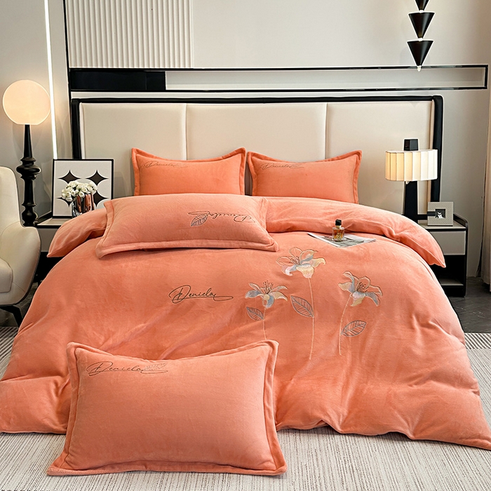 91家纺网 家纺一手货源 找家纺 陌乘坊家纺 2024新款高克重牛奶绒刺绣四件套-百合系列 百合-爱玛橙