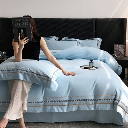 家居1号家纺 2024新款加厚全棉磨毛宽边刺绣拼角四件套-维多利 维多利 天空蓝
