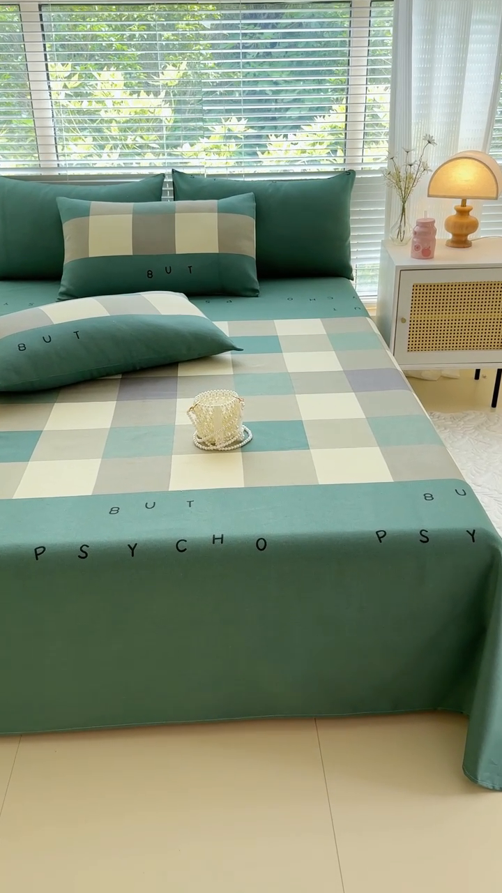 91家纺网 家纺一手货源 找家纺 一比一家纺 2024新款老粗布床单粗布凉席老粗布床单三件套（预留缩水） 绿格字母