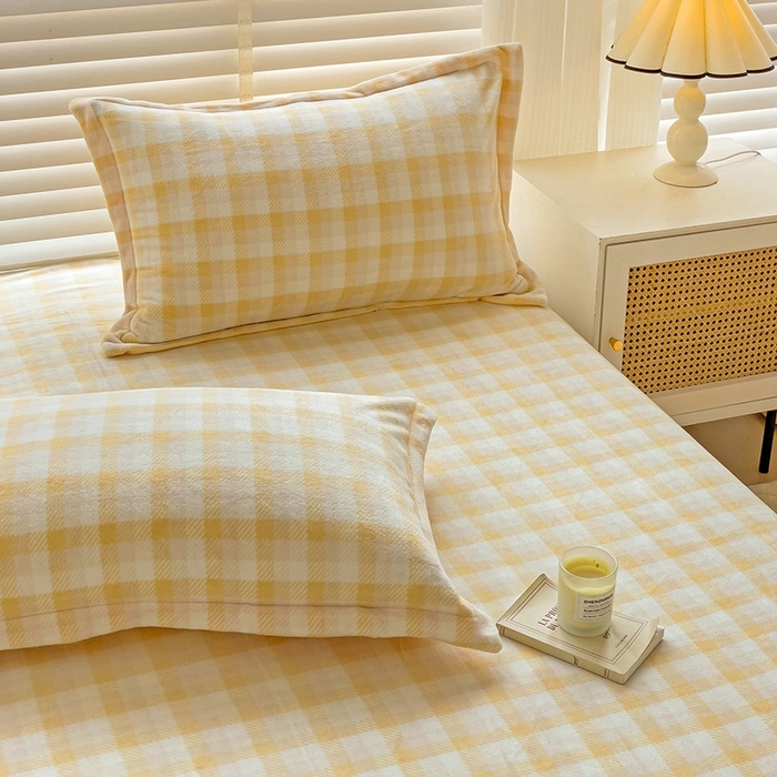91家纺网 家纺一手货源 找家纺 简一 2024新款牛奶绒无印风ins风方格系列-单枕套 无印风方格方格-浅黄