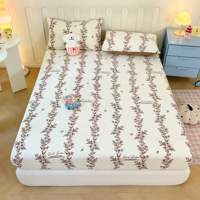 91家纺网 家纺一手货源 找家纺  星座家纺 2025新款小清新牛奶绒单床笠 紫色小花